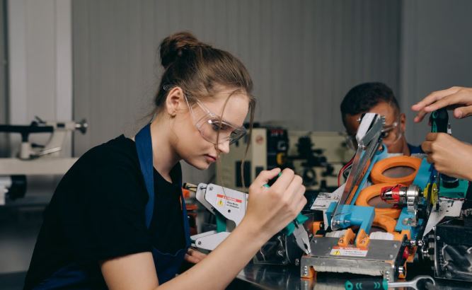 How Small Businesses in the USA Can Compete Through Automation